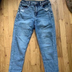 american eagle curvy mom jeans